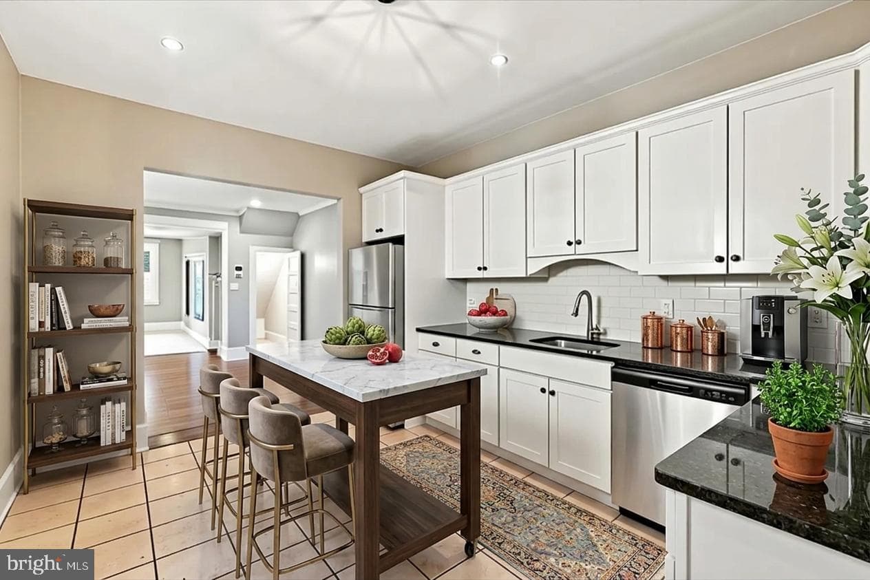 3362 Vaux Street photo 39