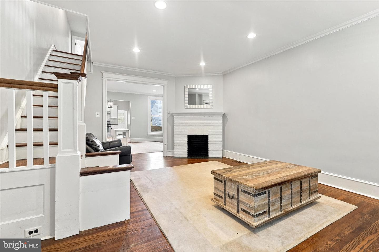 3362 Vaux Street photo 5