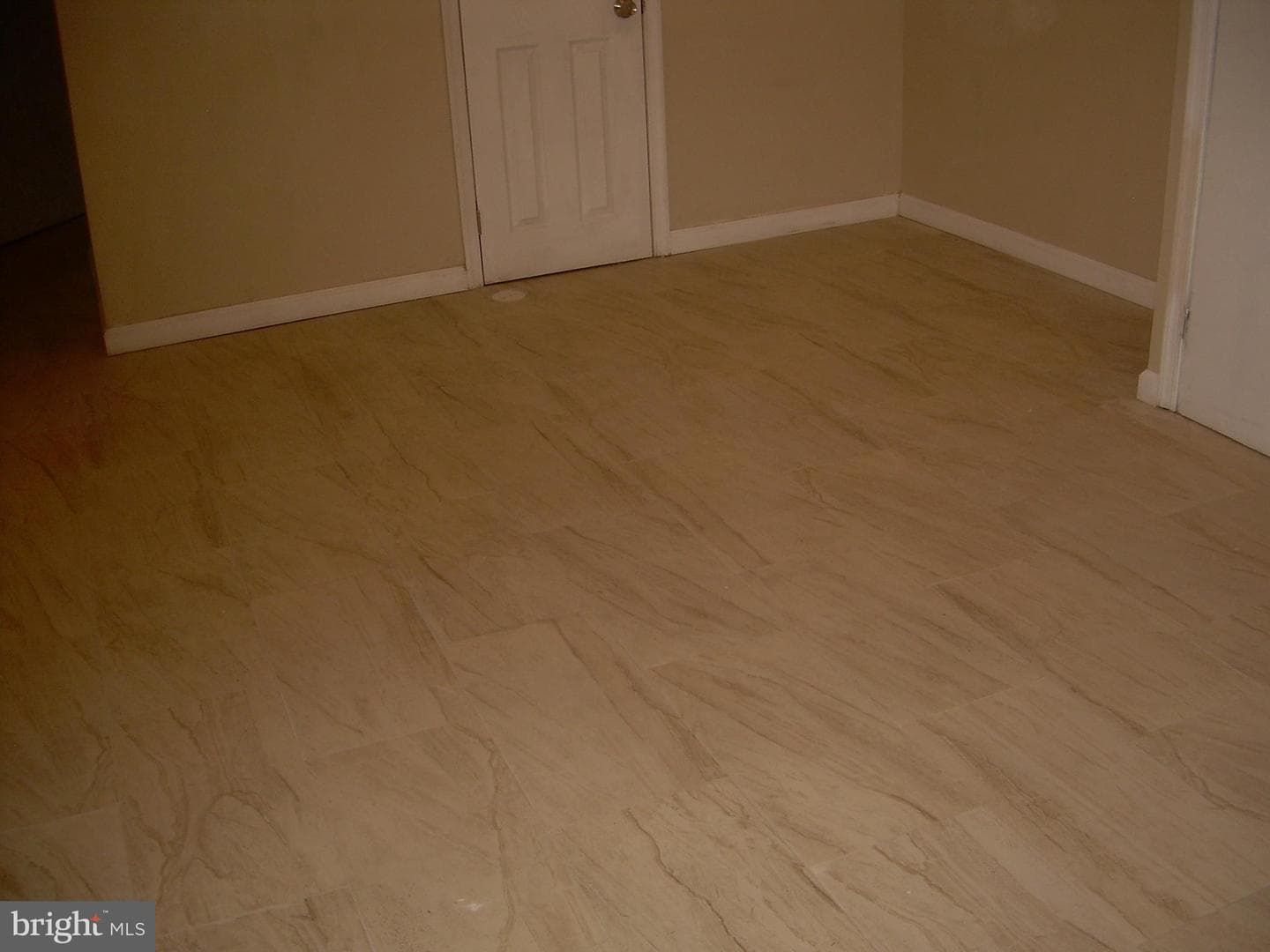853 Anchor Street photo 34