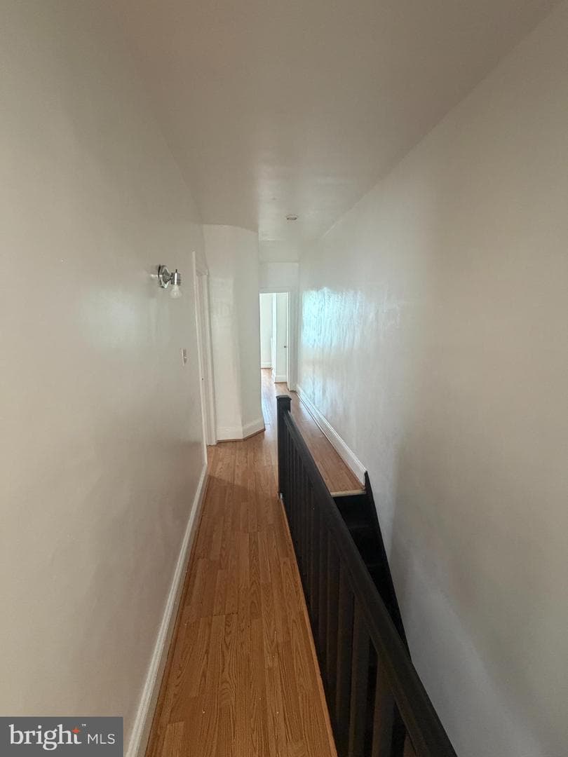 1515 Dyre Street photo 18