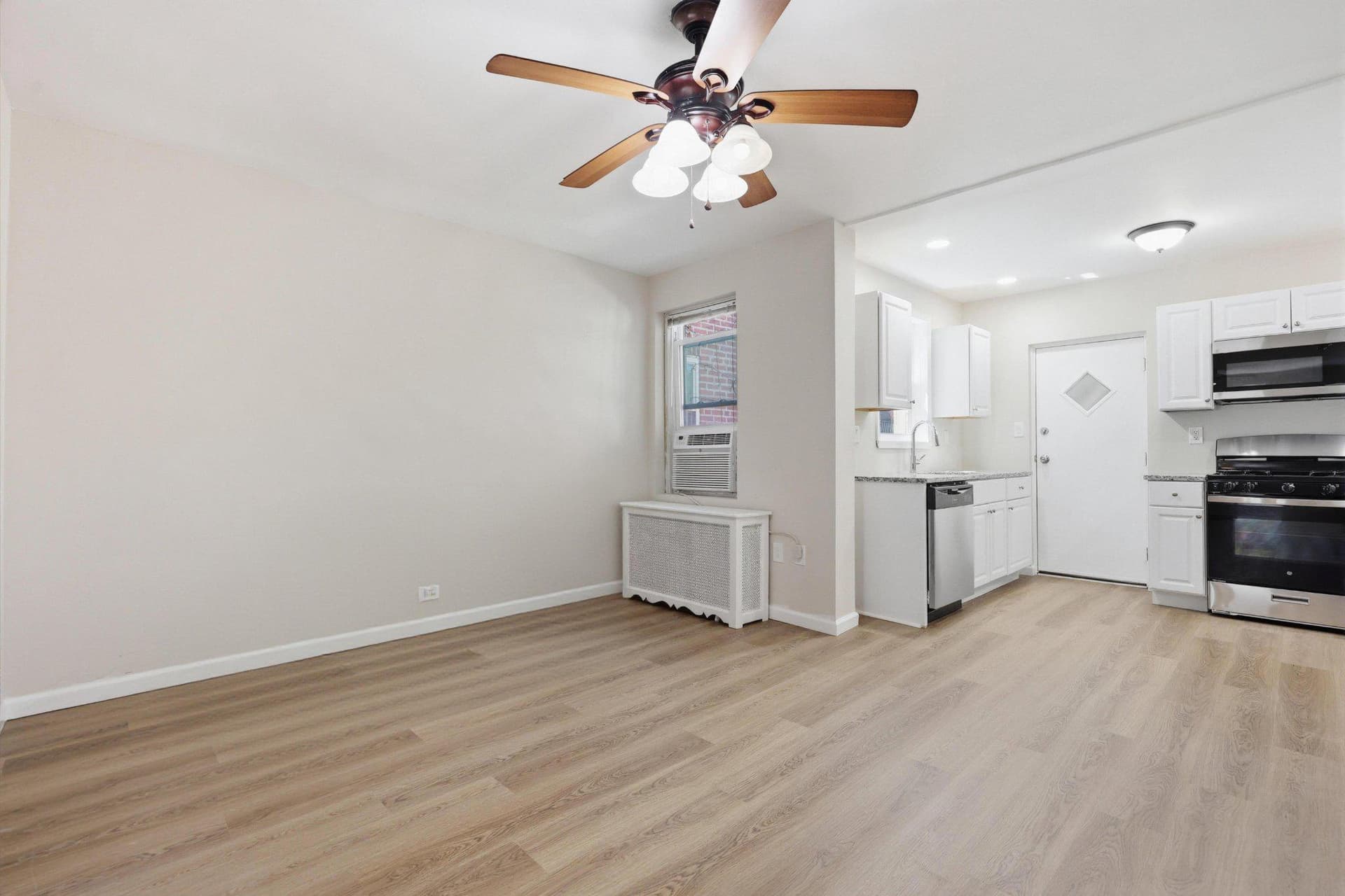 4022 Mitchell Street photo 10