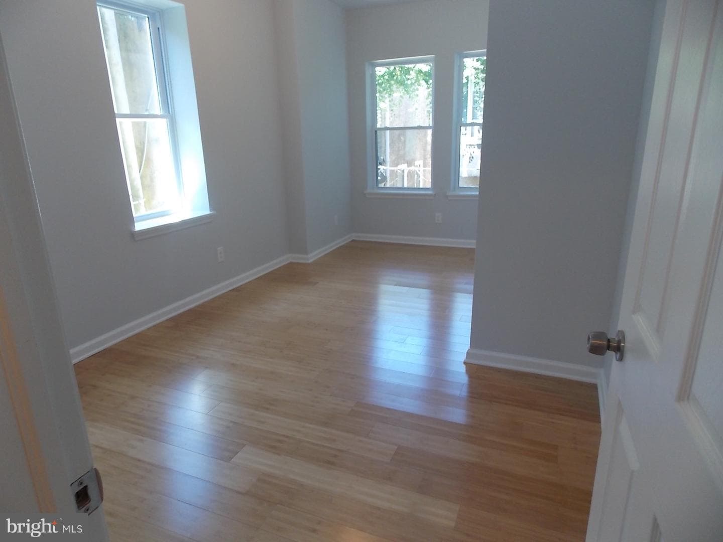 2228 N Woodstock Street photo 6