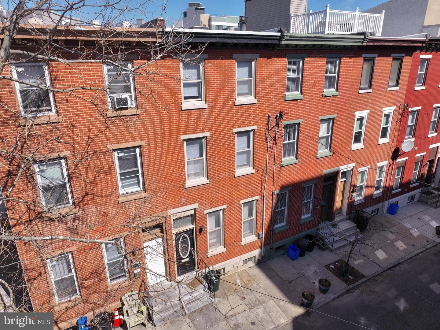 1537 Swain Street photo 4