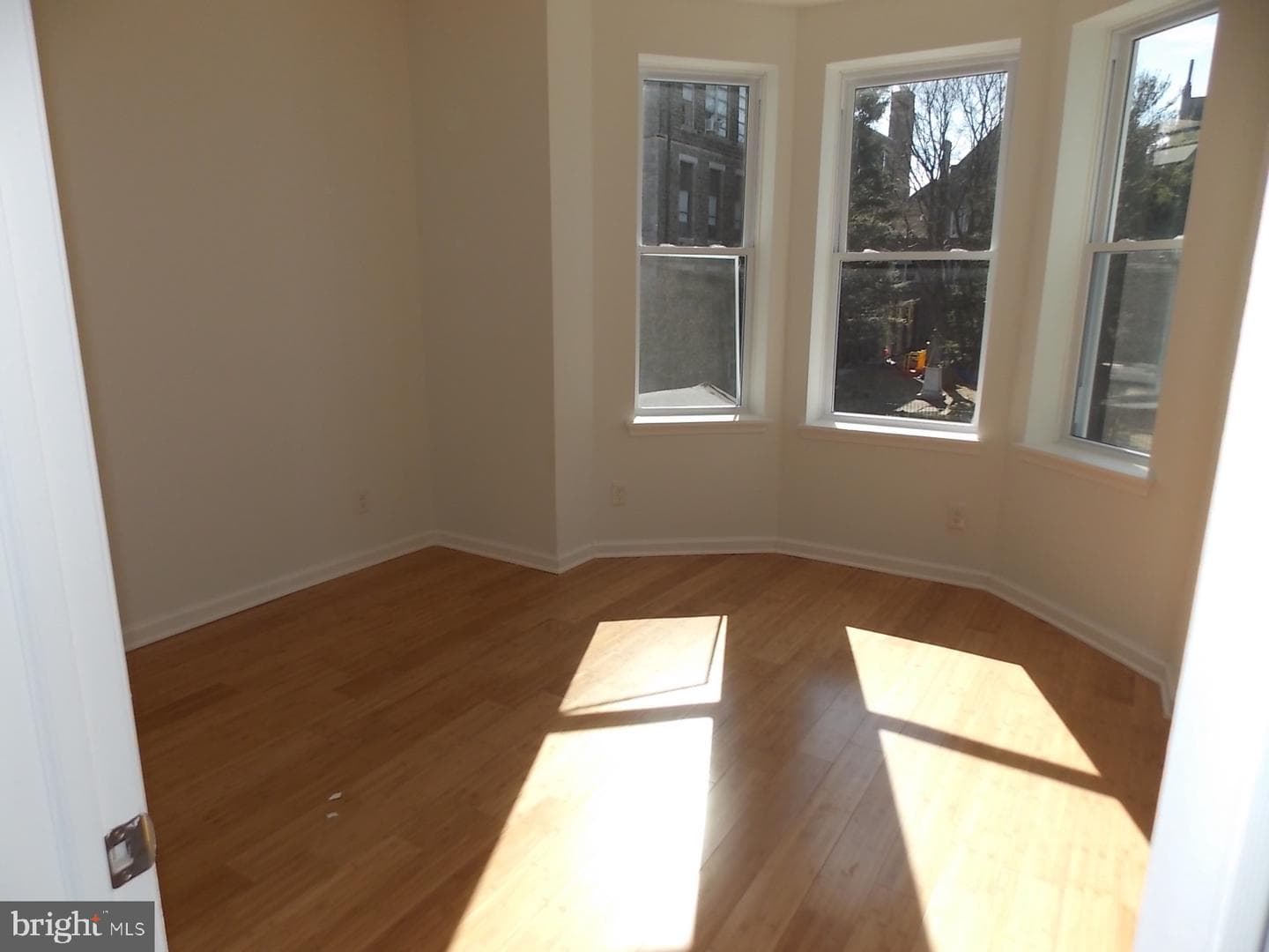 2323 W Lehigh Avenue, Philadelphia