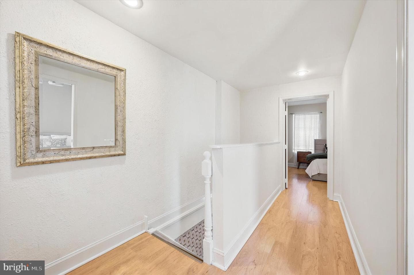 1321 E Oxford Street photo 16