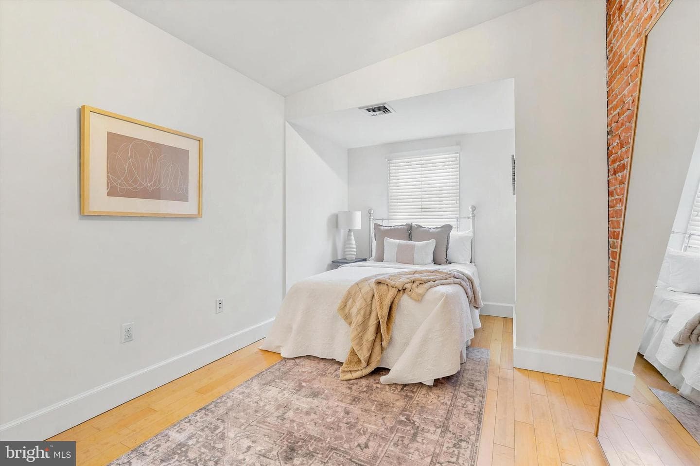 3029 W Harper Street photo 15