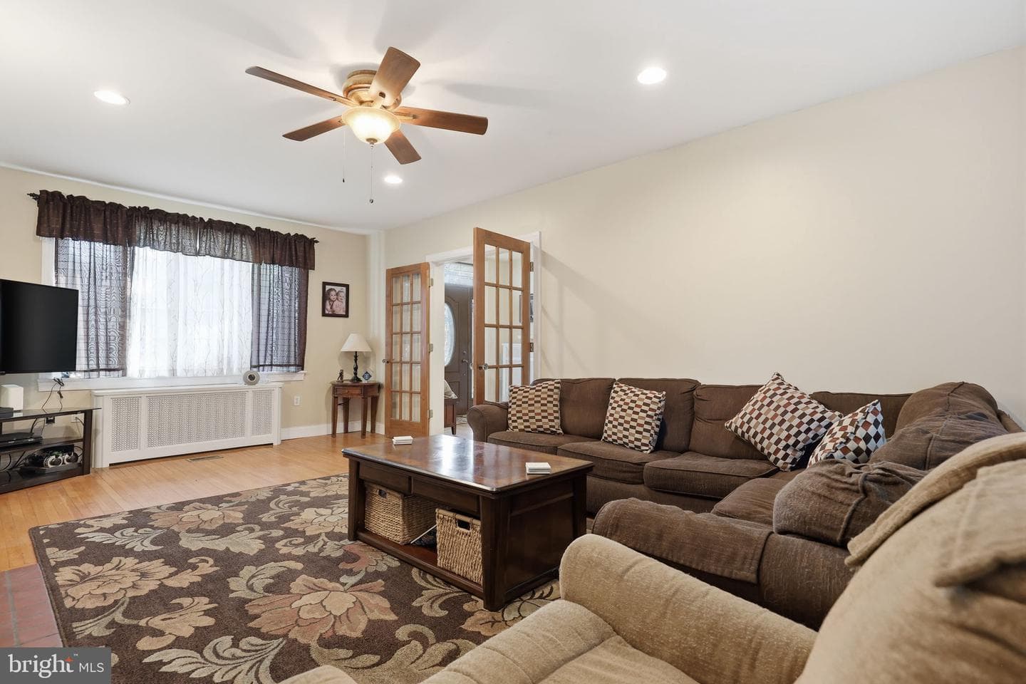 755 Byberry Road photo 11