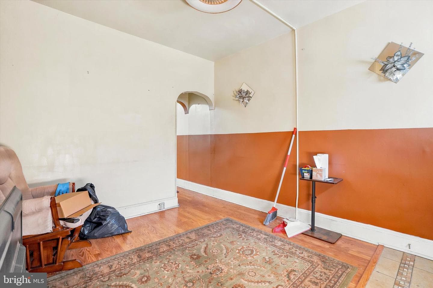 1127 E Montgomery Avenue photo 10