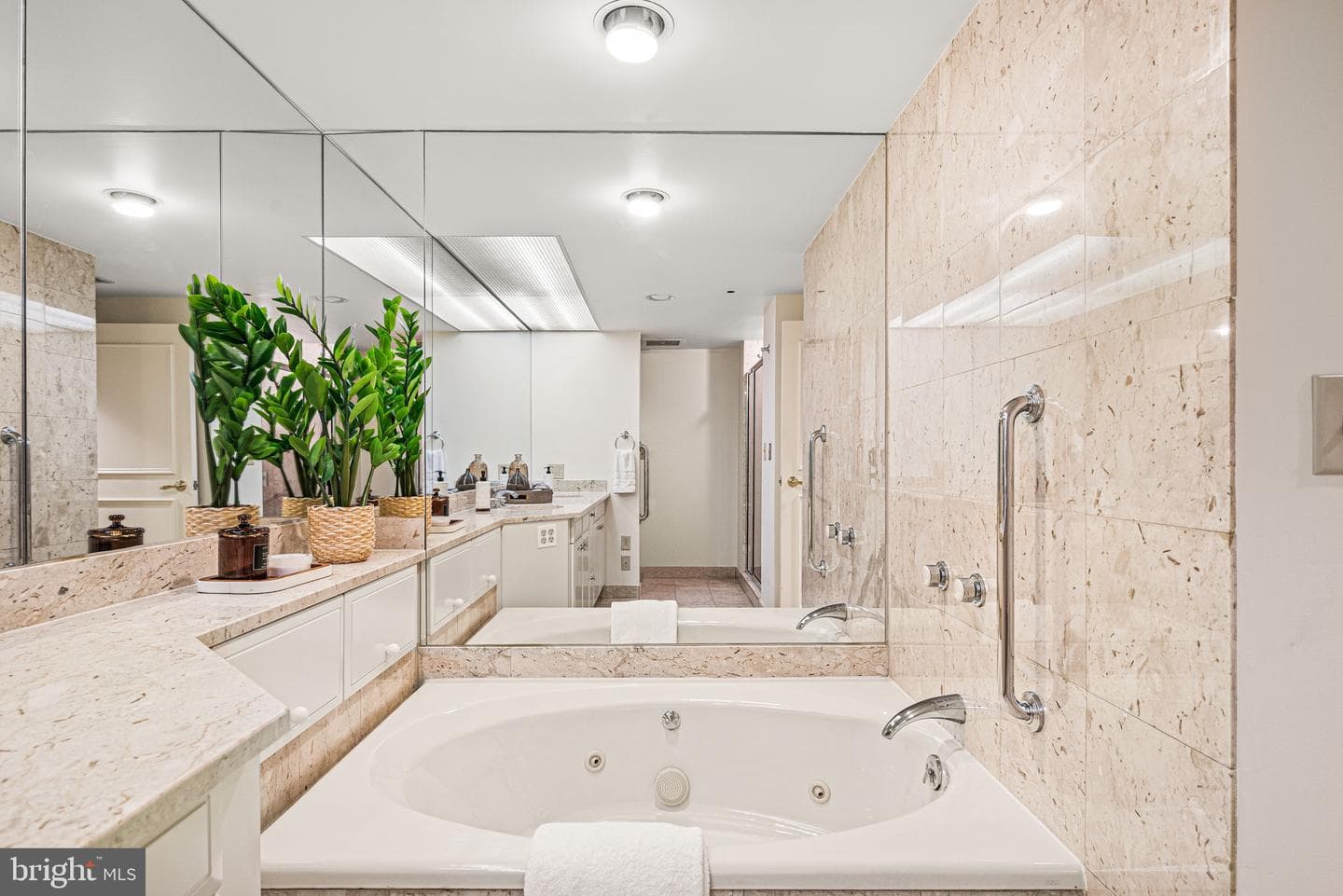 202 W Rittenhouse Square #1508 photo 23