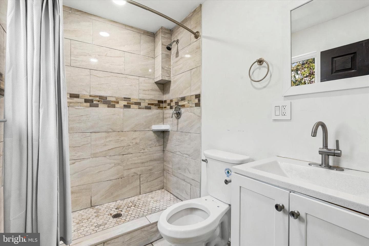 2248 N Van Pelt Street photo 13