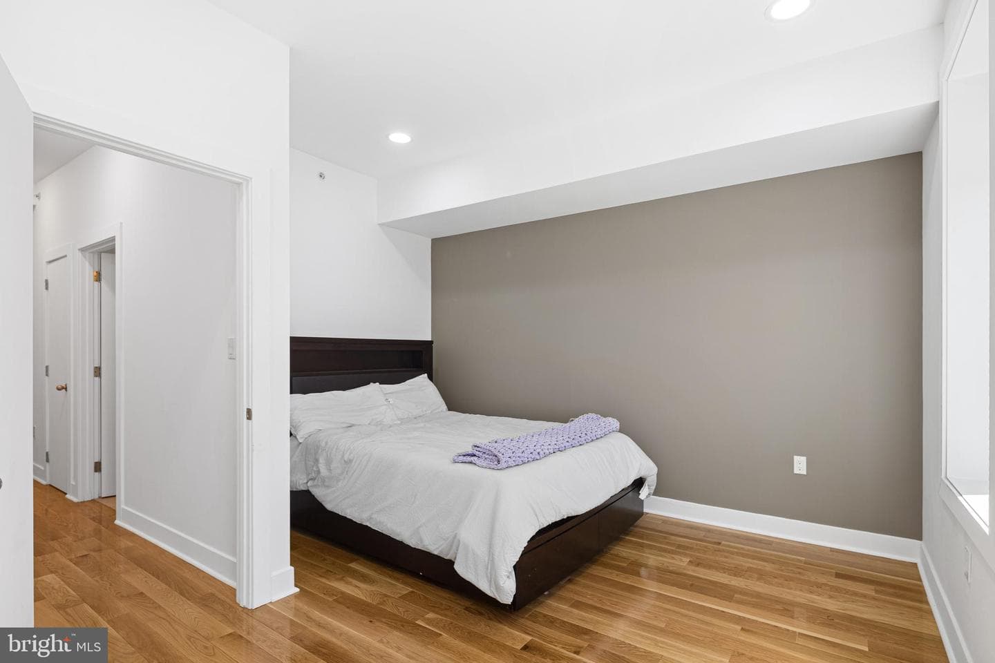 259 Leverington Avenue photo 20