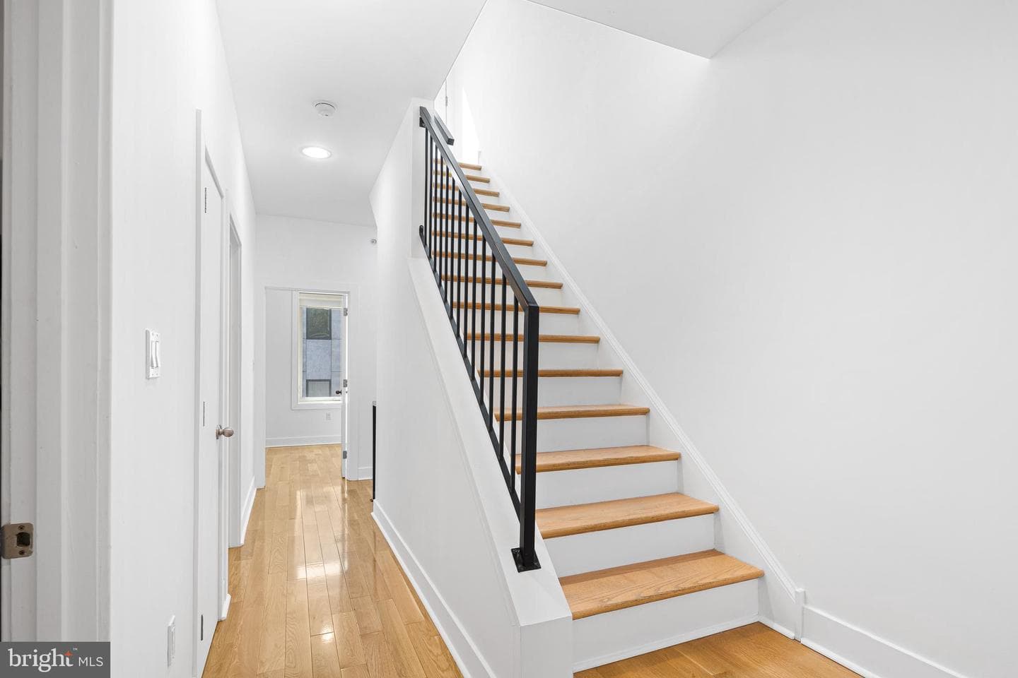 259 Leverington Avenue photo 26