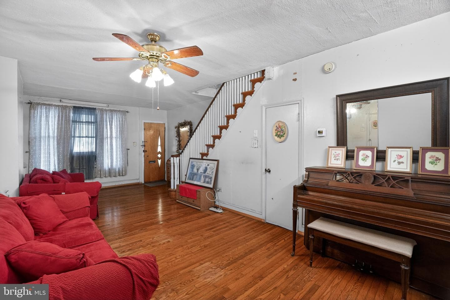3757 N Marshall Street photo 5