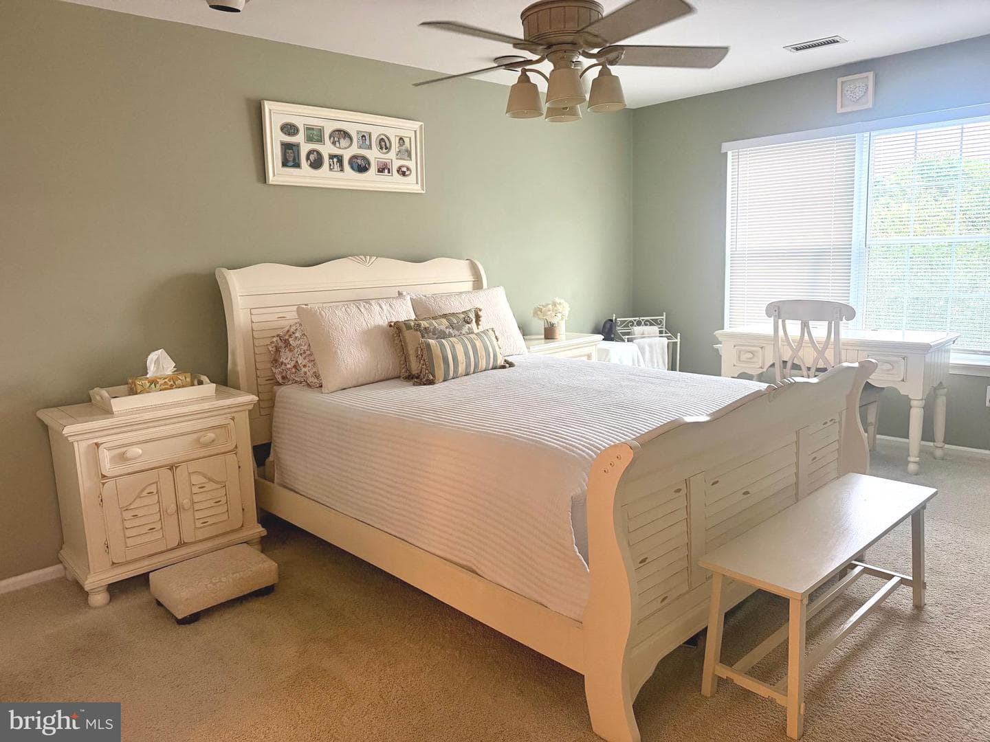 72303 Delaire Landing Road #303 photo 9