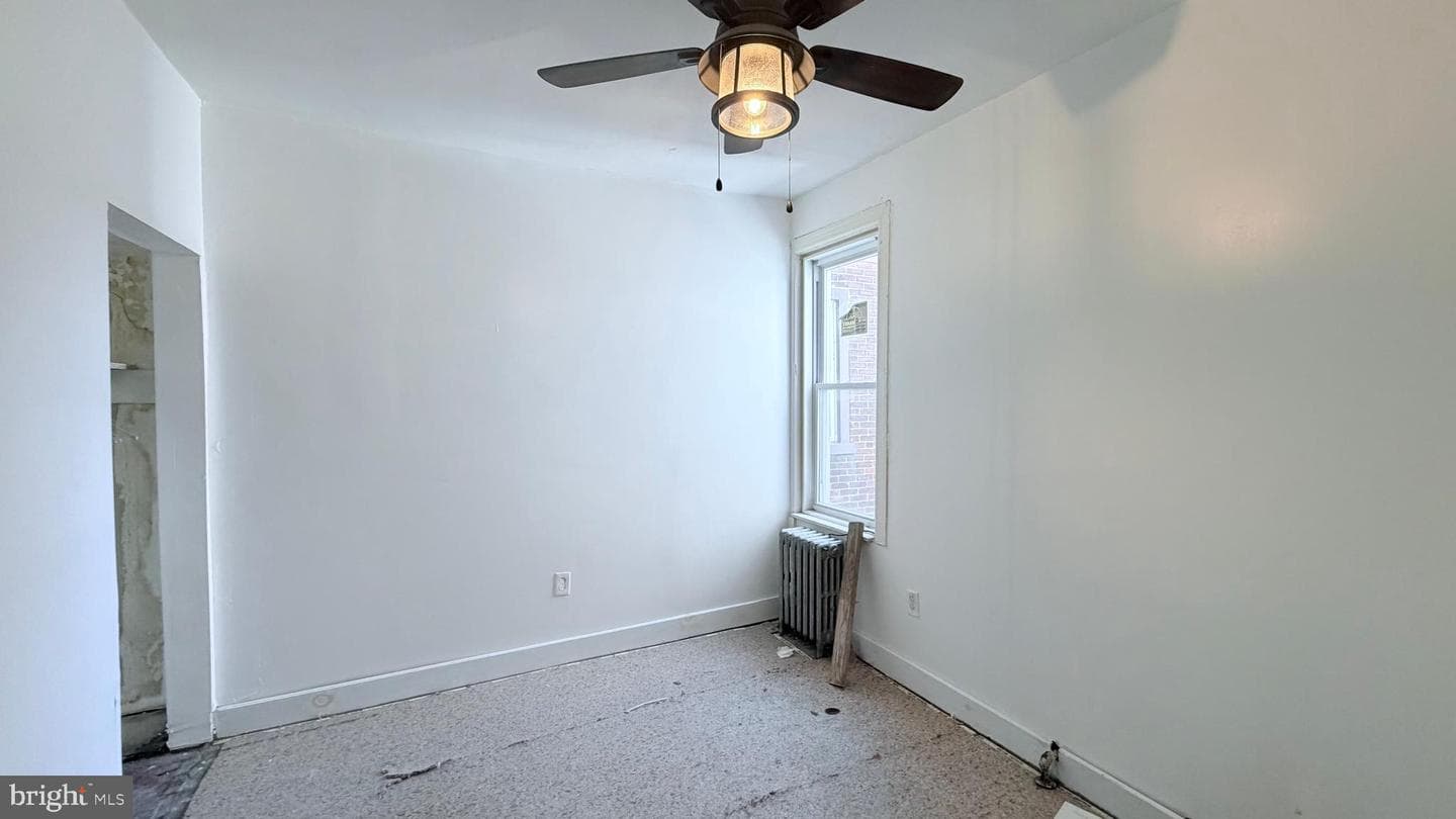 2239 W Somerset Street photo 29
