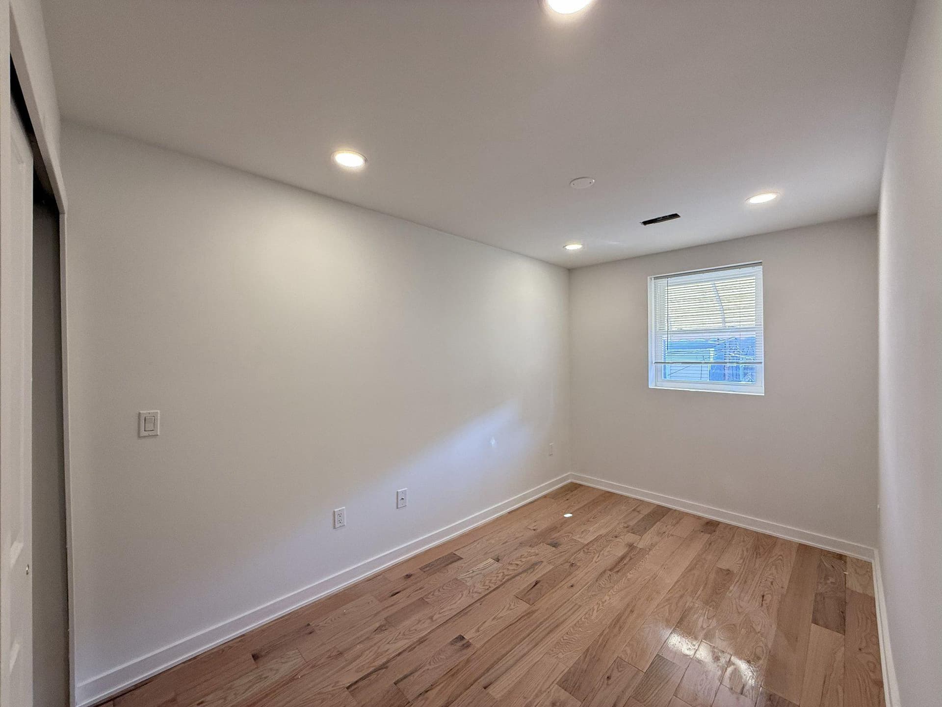 3043 Miller Street photo 20
