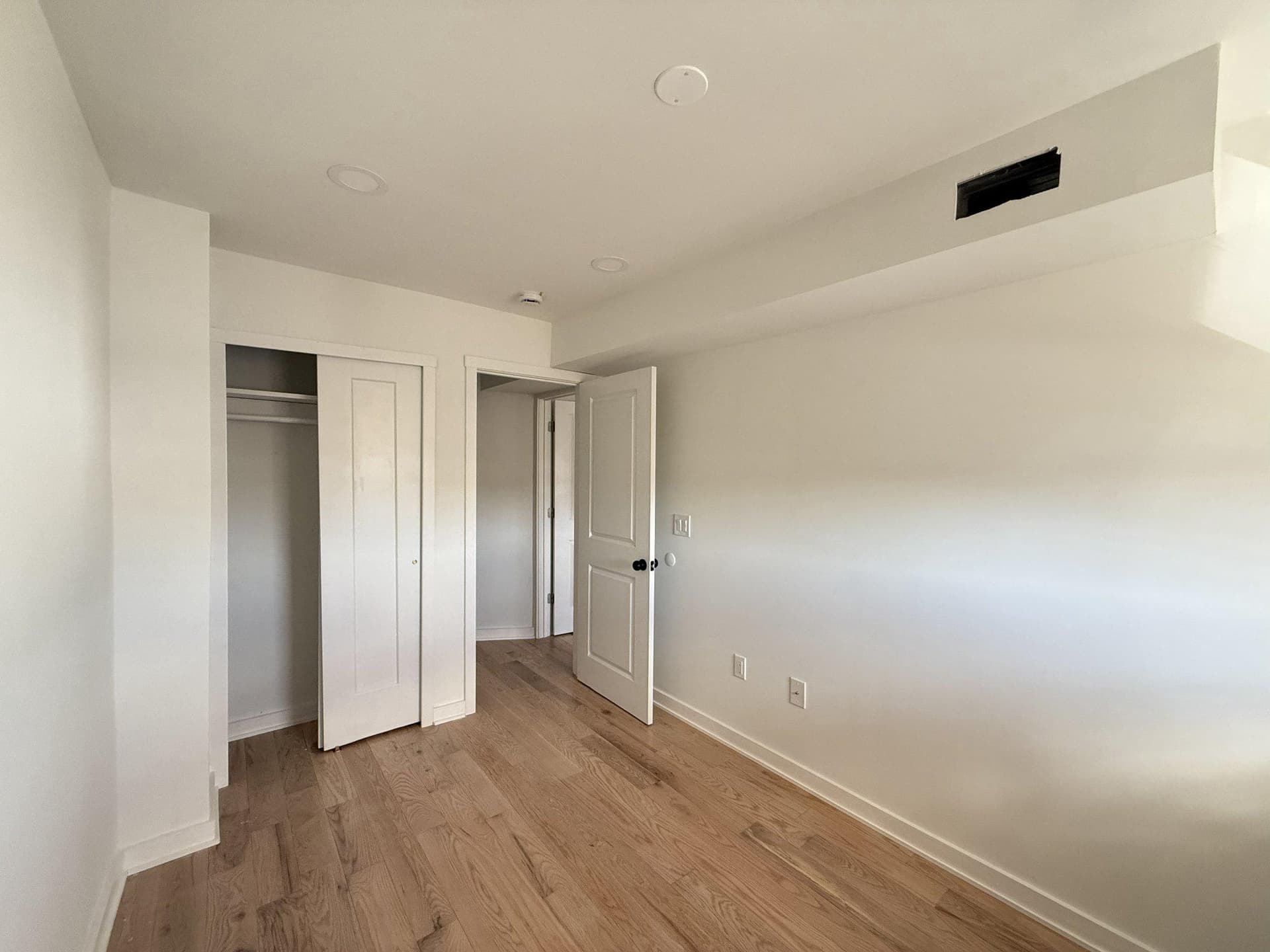 3043 Miller Street photo 36