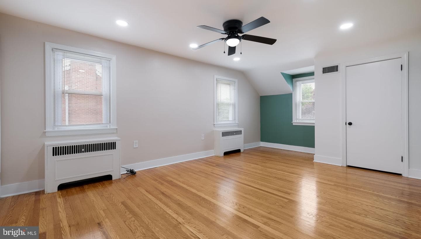4020 Benson Street photo 26