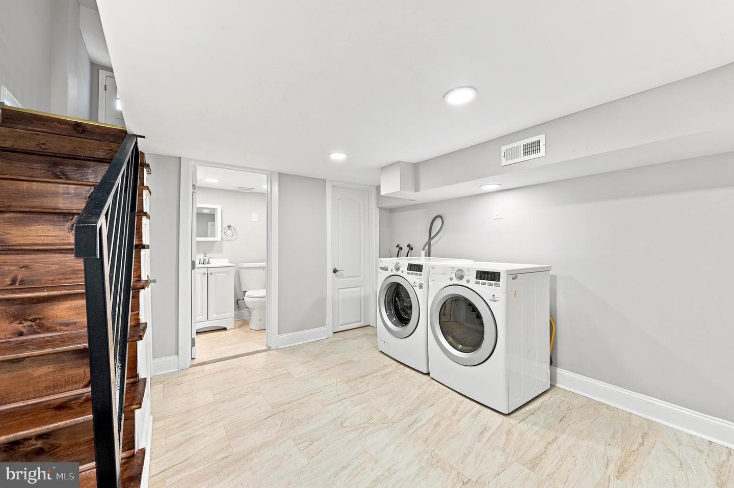 3105 N Chadwick Street photo 14