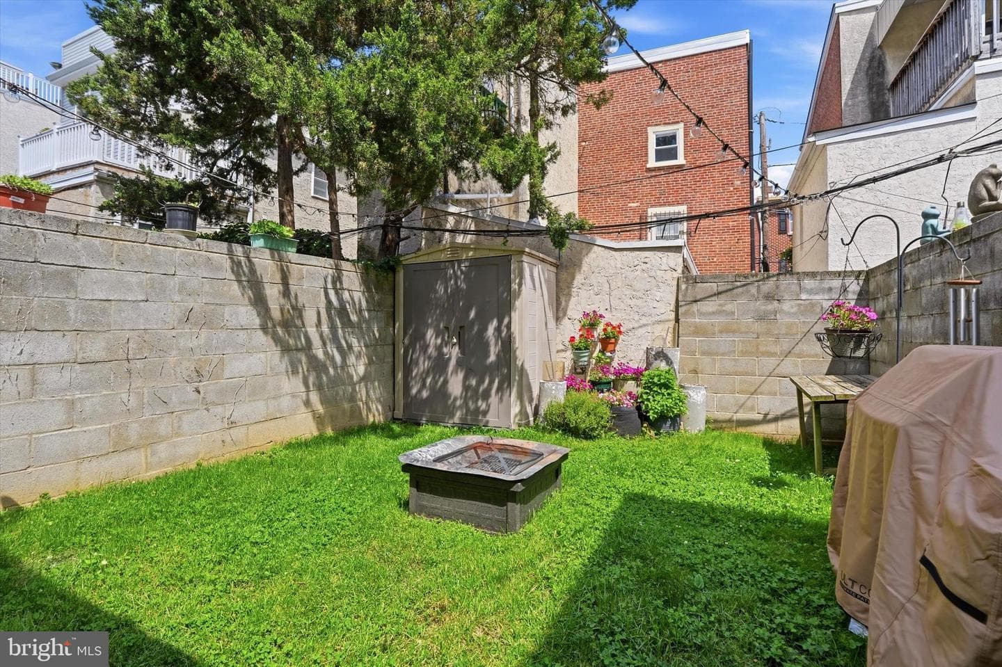 1005 N Lawrence Street photo 7