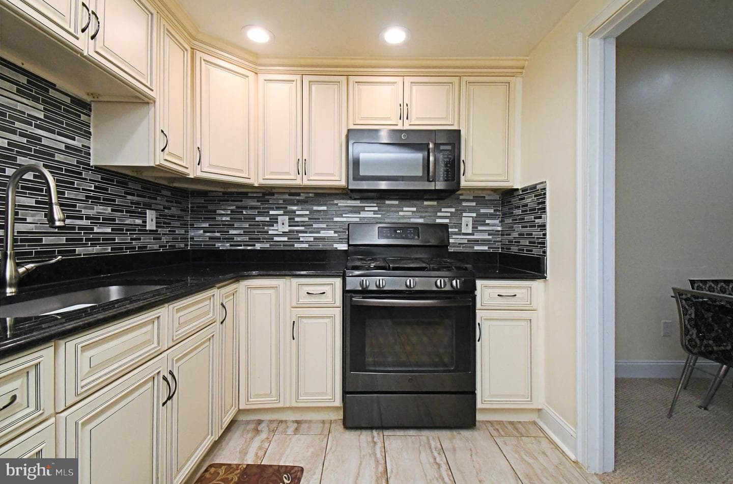 13113 Worthington Road photo 52