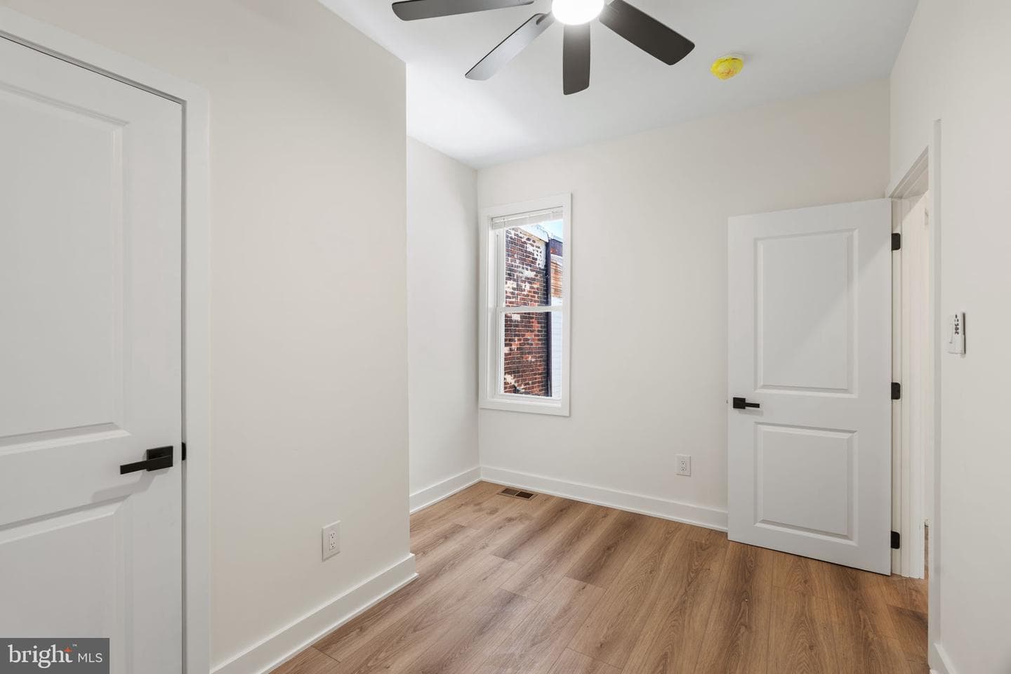 403 Daly Street photo 27
