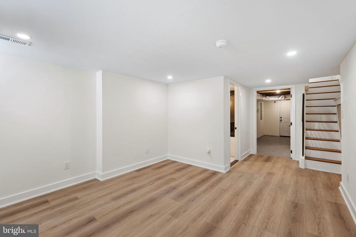 403 Daly Street photo 33