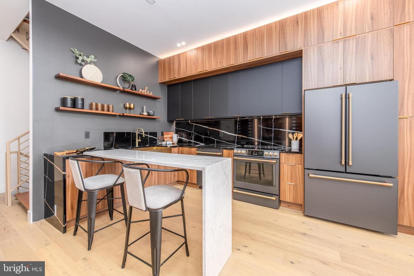 217 Tasker Street photo 10