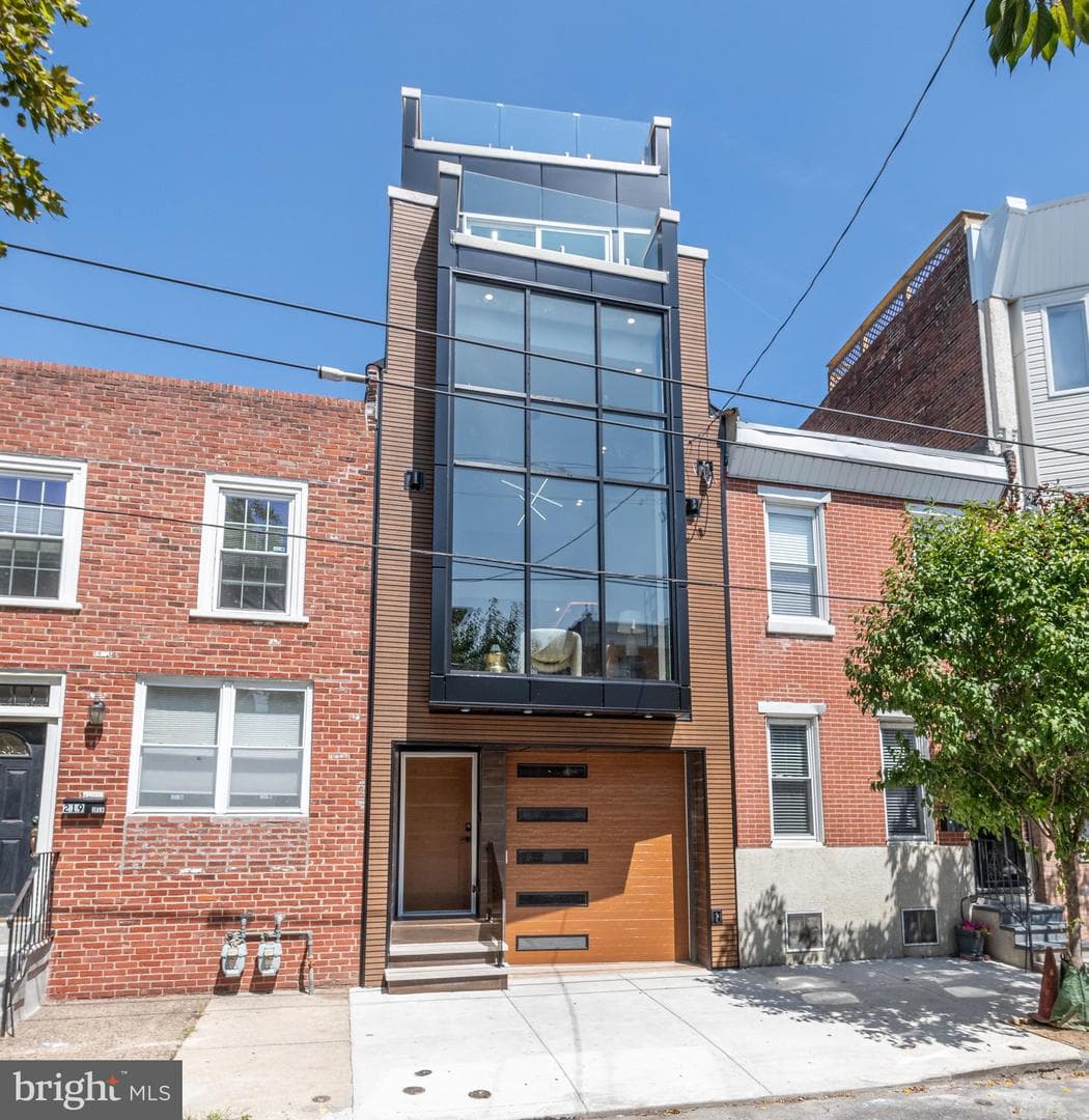 217 Tasker Street photo 3