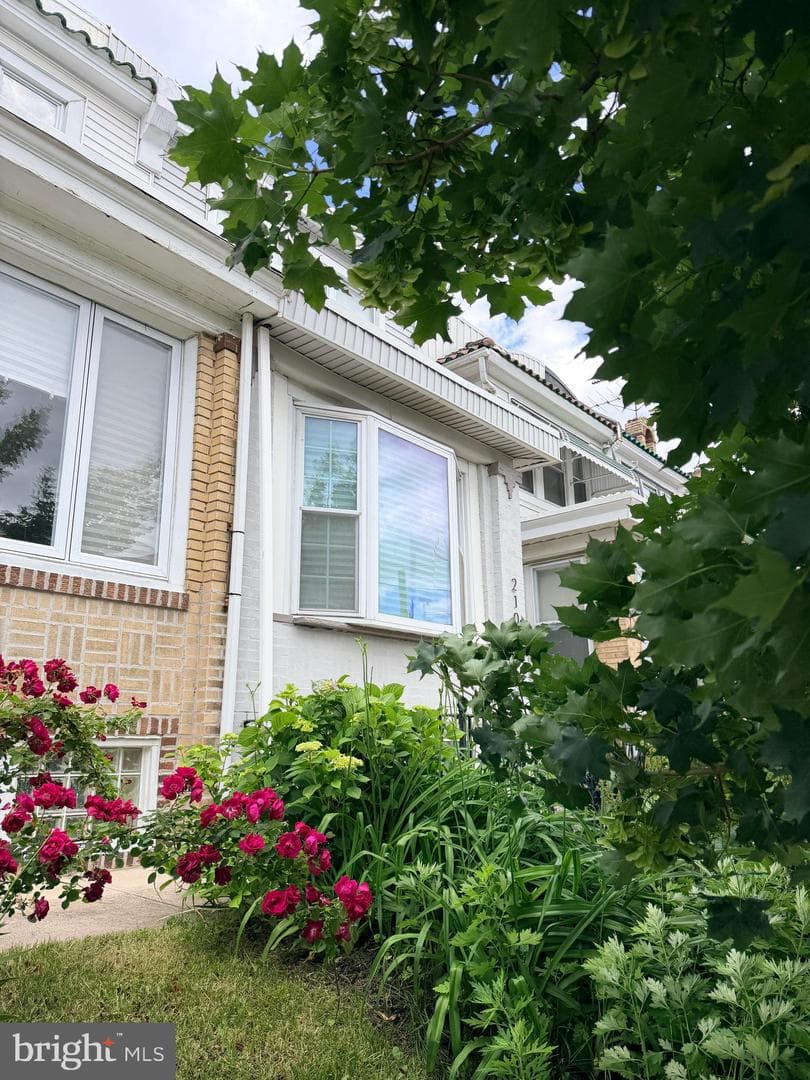 2109 Melvin Street photo 3