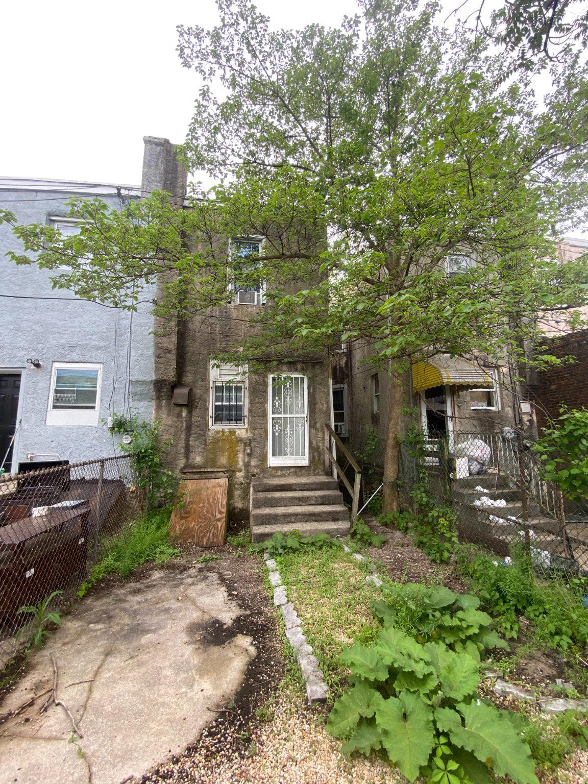 2111 S Shields photo 17