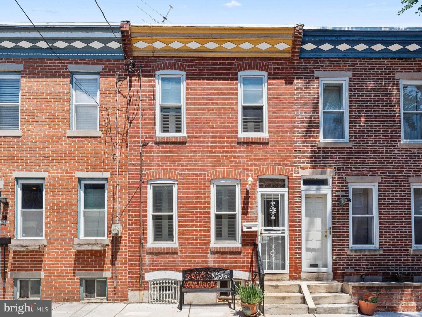 2423 Madison Square, Philadelphia