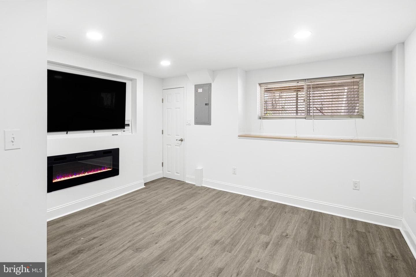 5615 Ridgewood Street photo 5
