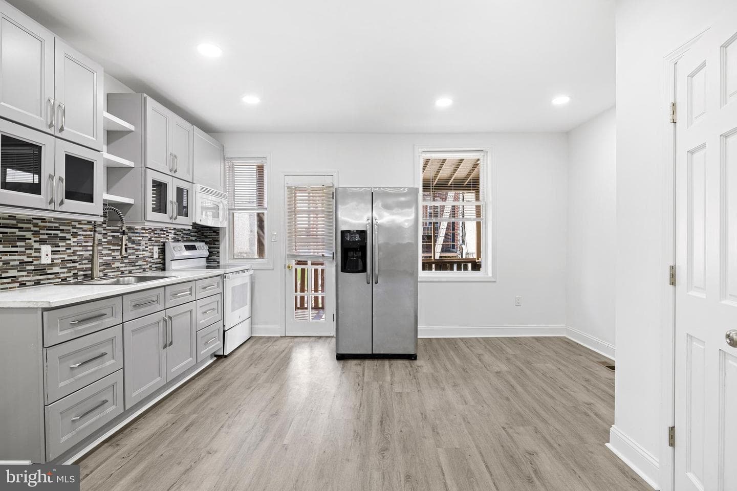 5615 Ridgewood Street photo 8
