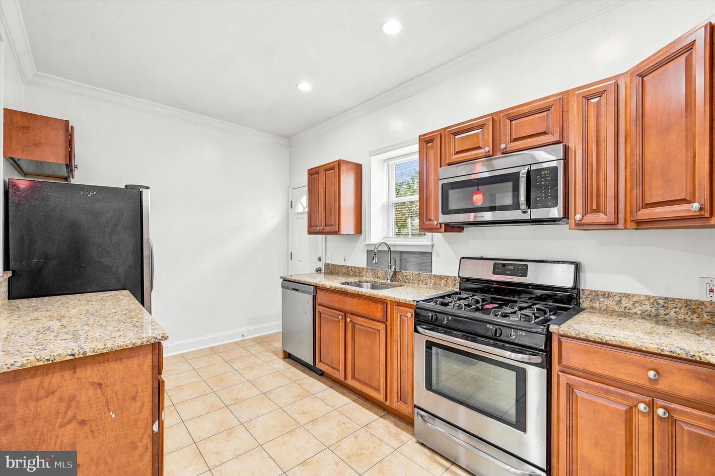 3447 Tilton Street photo 14