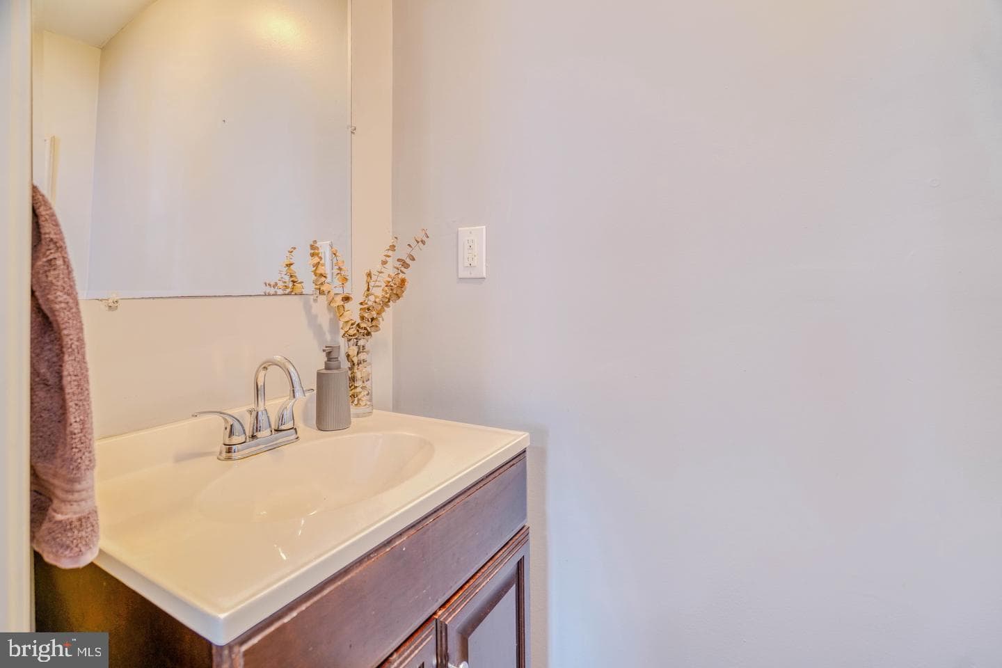 320 Hermitage Street photo 21