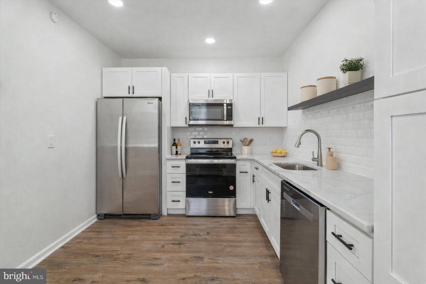 128 W Hansberry Street photo 3