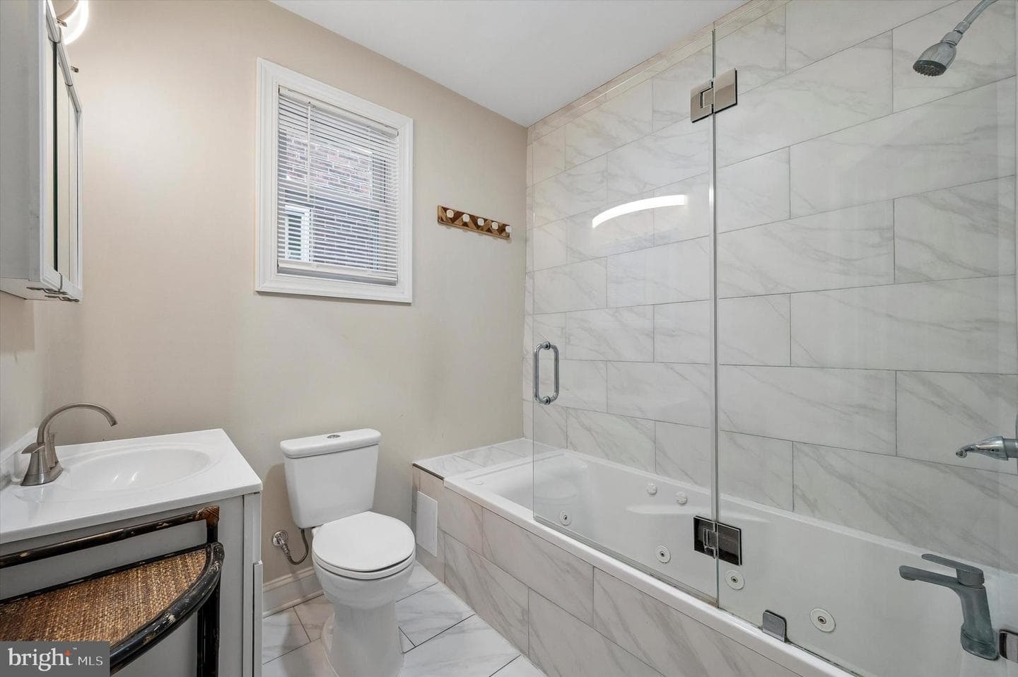 5512 Master Street photo 8