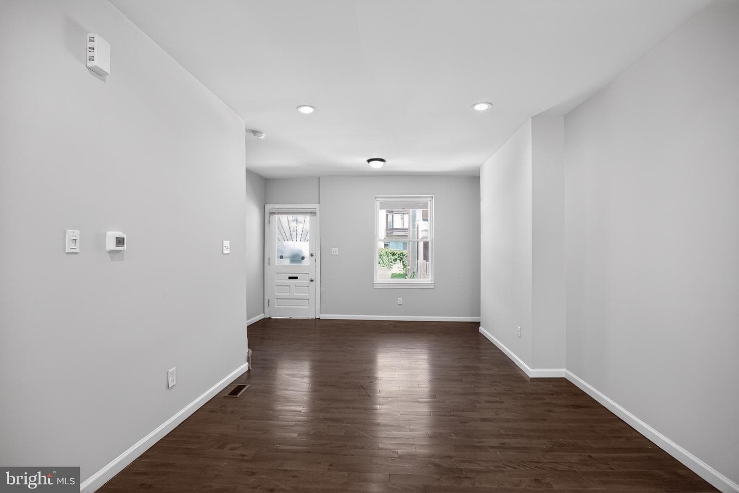 1220 S Peach Street photo 6
