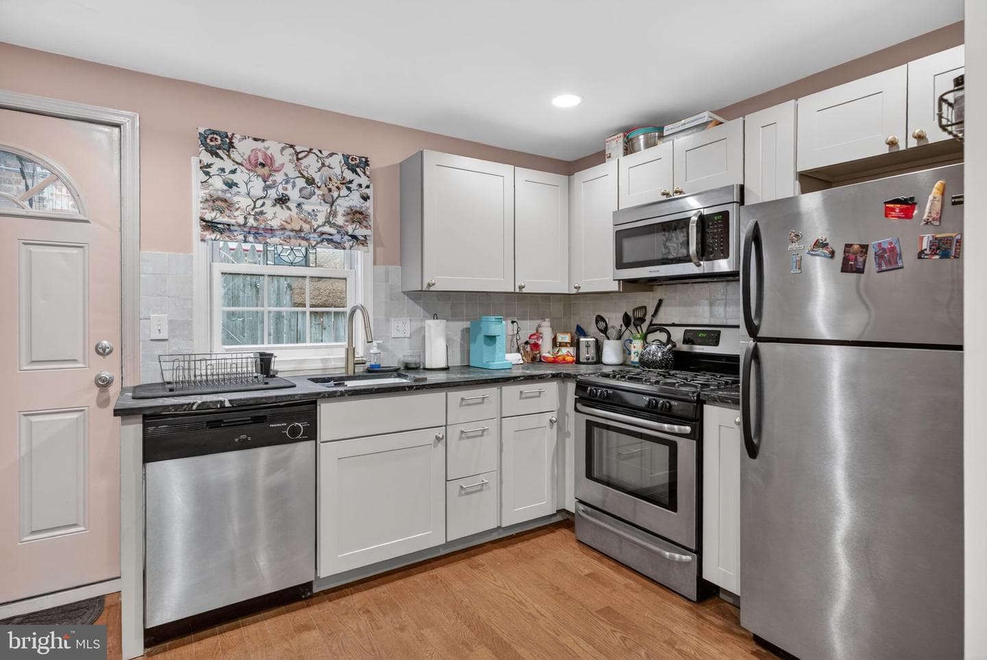 1424 S Orianna Street photo 7