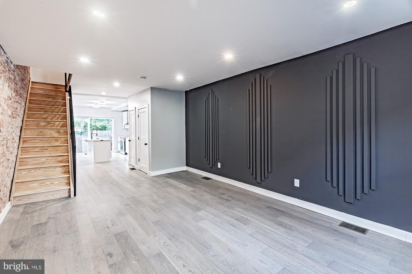 1346 N Myrtlewood Street, Philadelphia