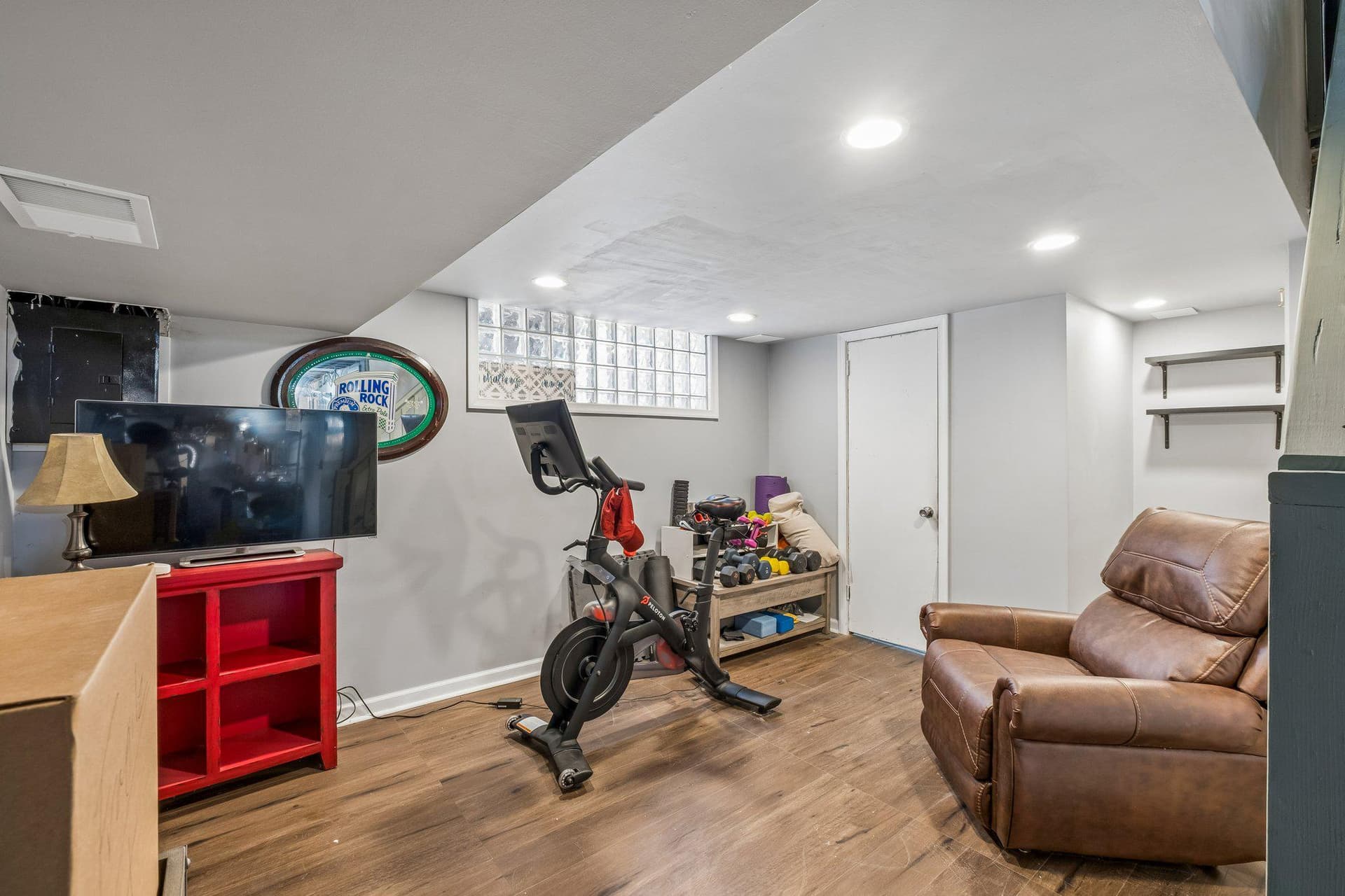 725 Hill Road photo 26