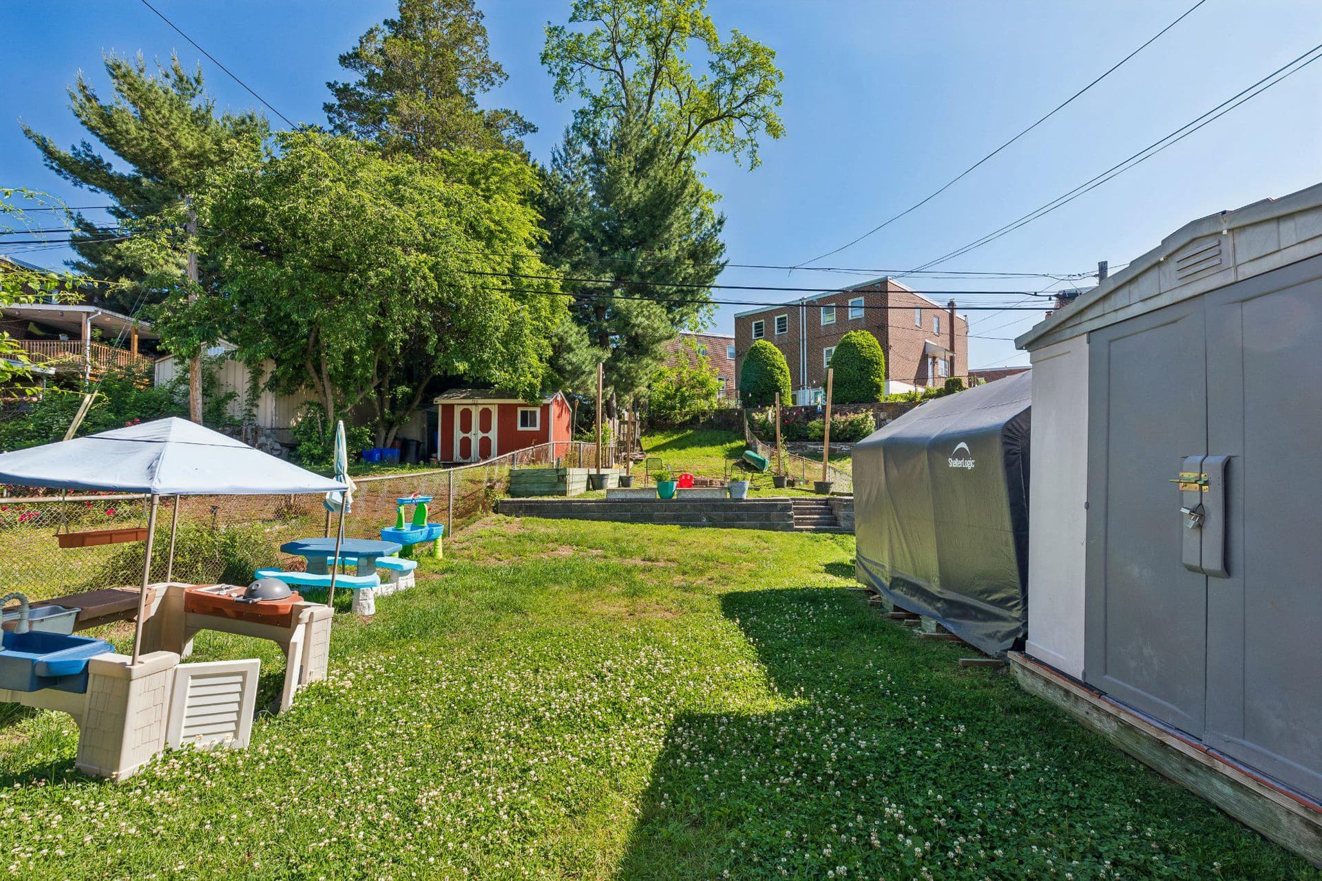 725 Hill Road photo 32