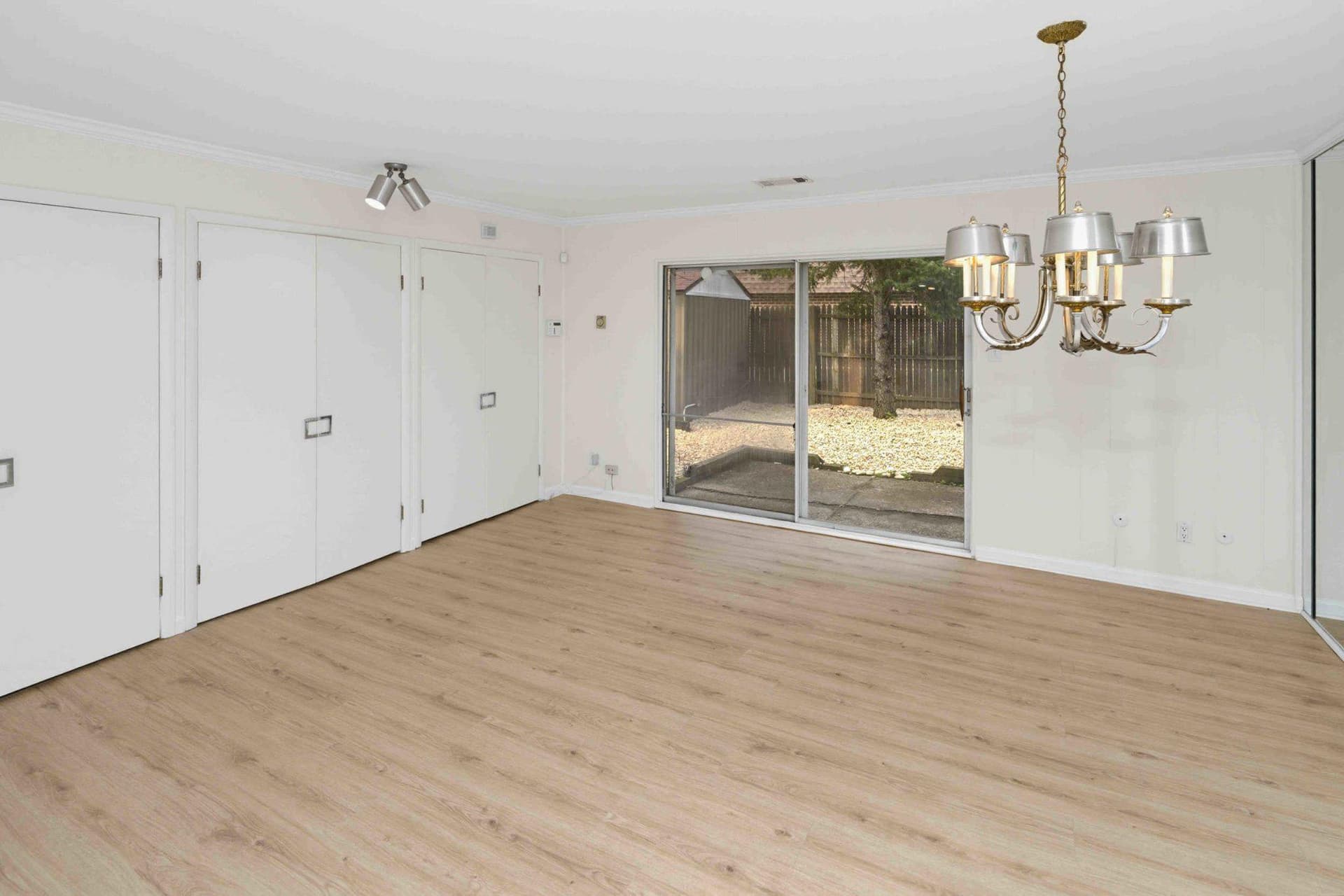 9807 Cowden Street photo 14