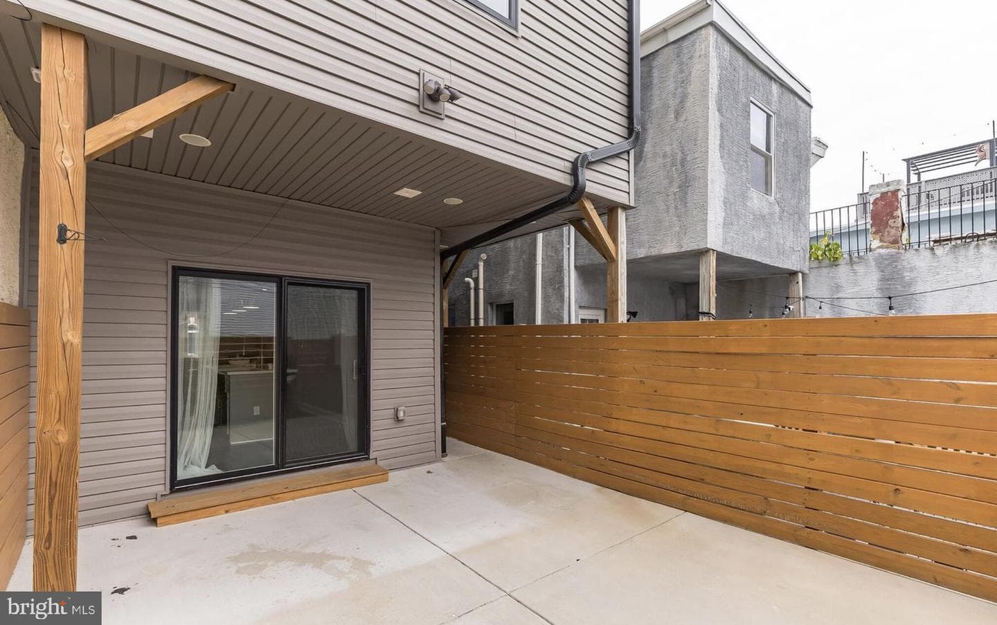 1818 Dickinson Street photo 5