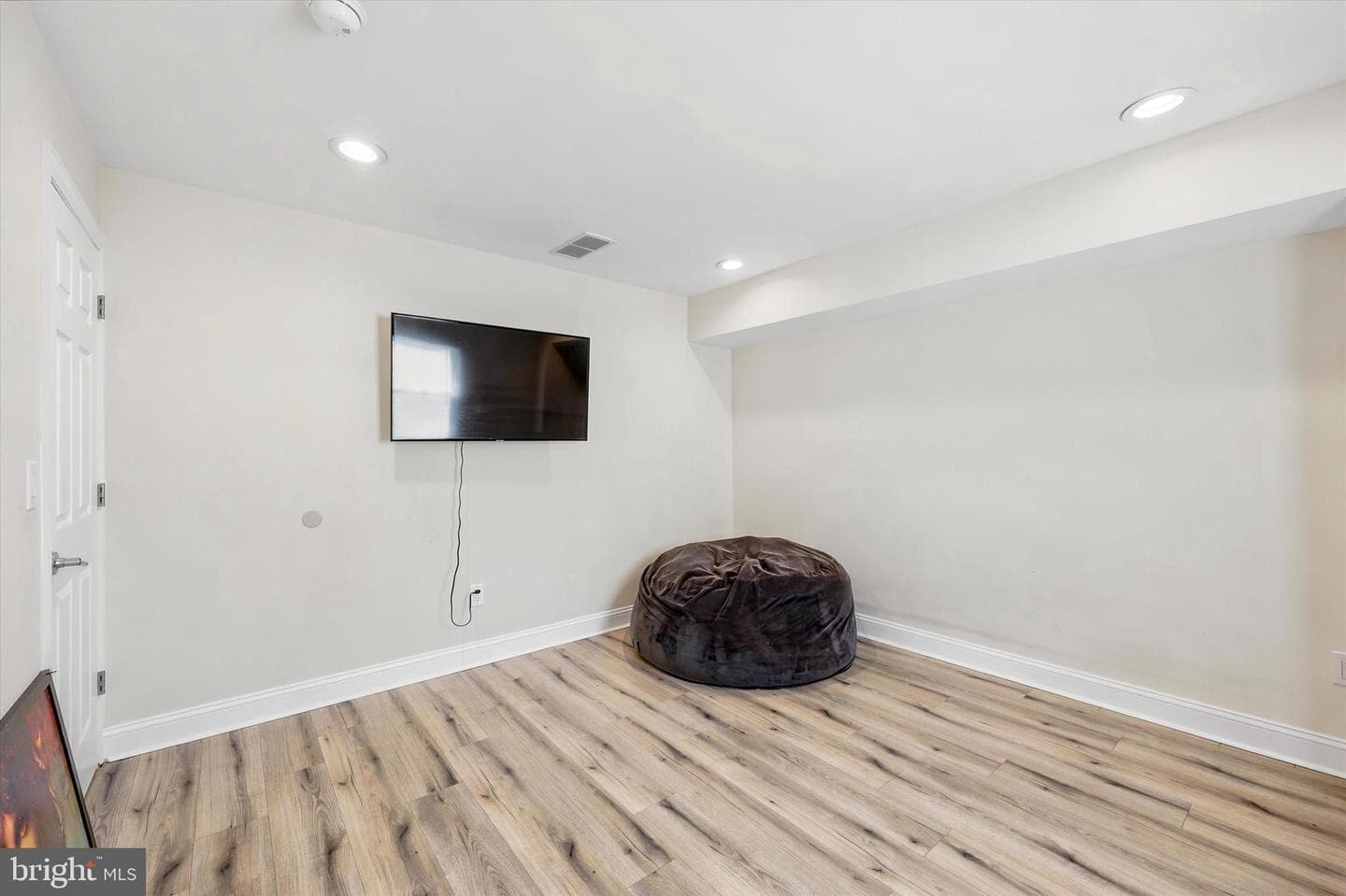 9345 Annapolis Road photo 19