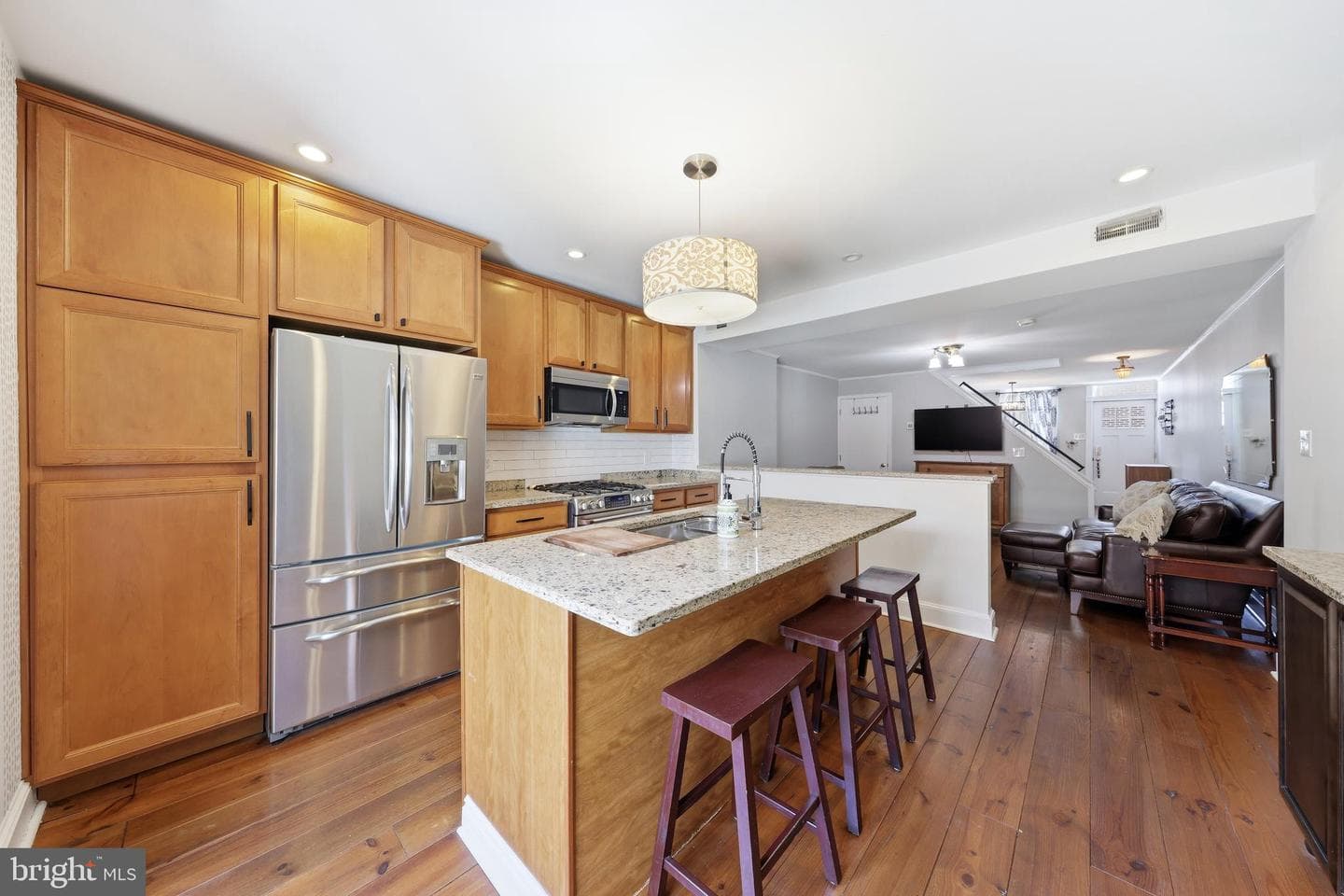 2245 Pemberton Street photo 13