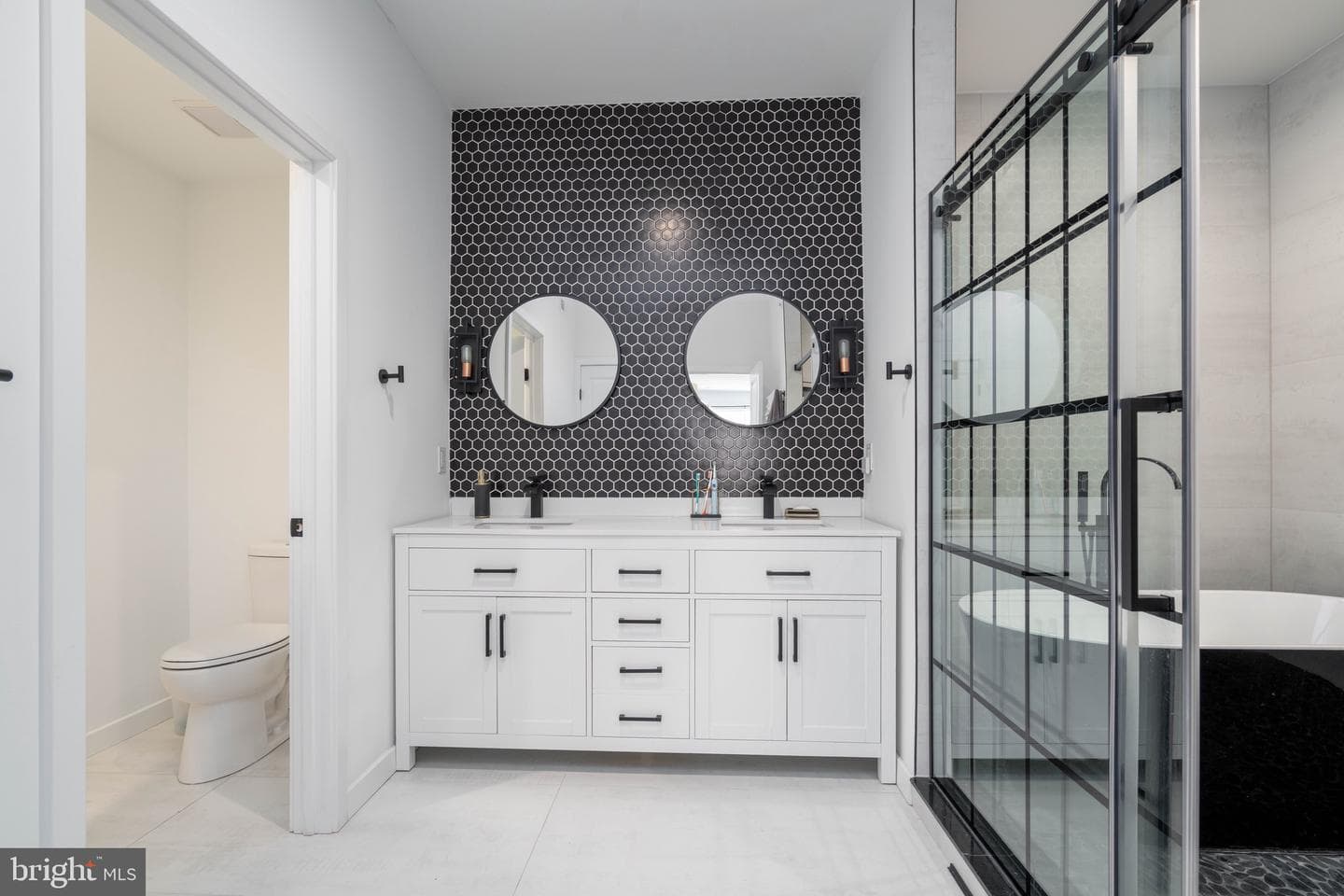 3213 Chatham Street photo 26