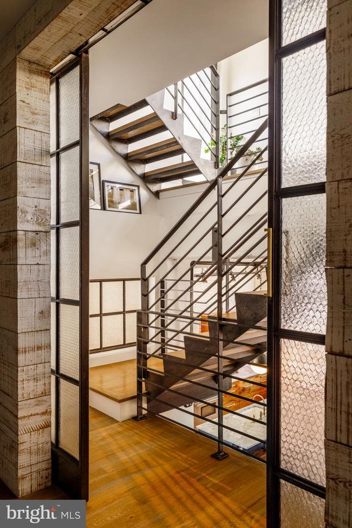 1228 Arch Street #8e photo 32