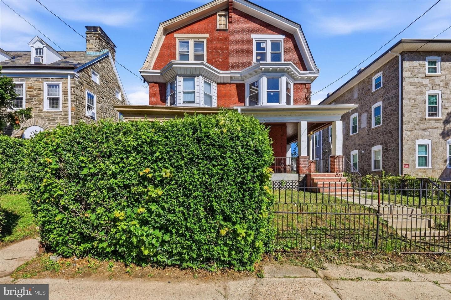 51 E High Street